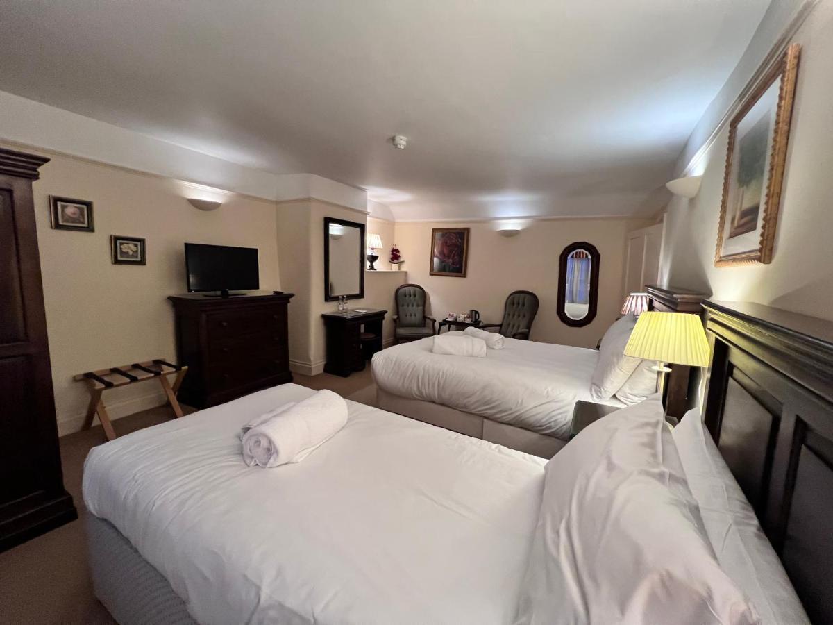 The Royal Lion Hotel 라임레지스 외부 사진