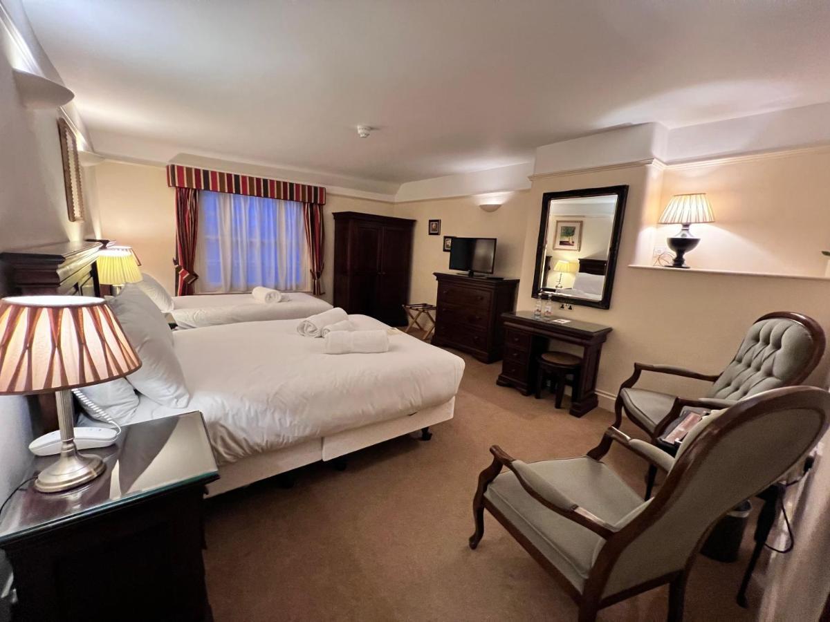 The Royal Lion Hotel 라임레지스 외부 사진