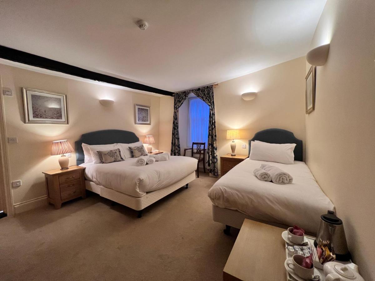 The Royal Lion Hotel 라임레지스 외부 사진