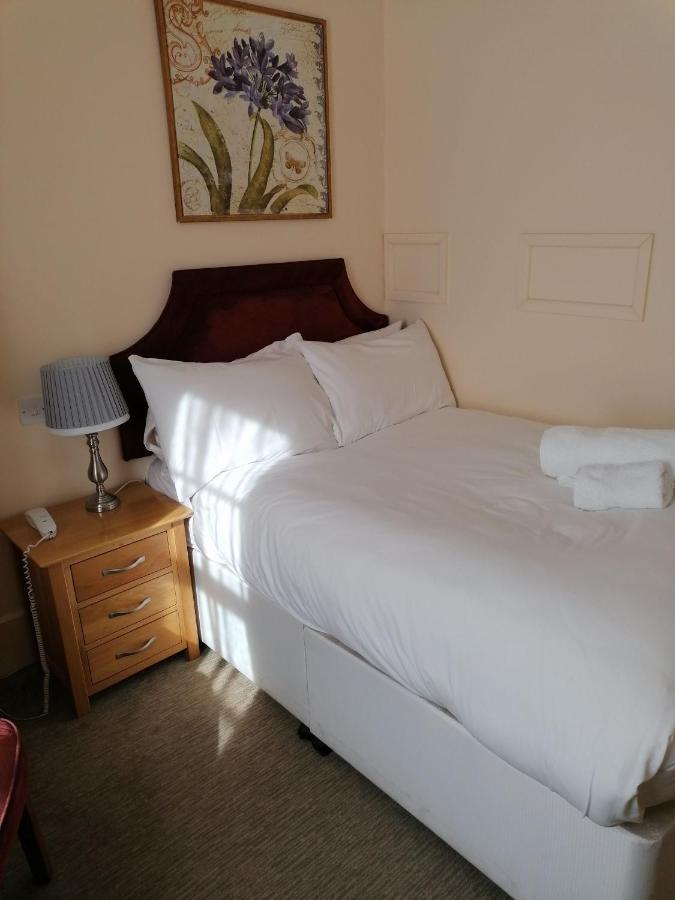 The Royal Lion Hotel 라임레지스 외부 사진